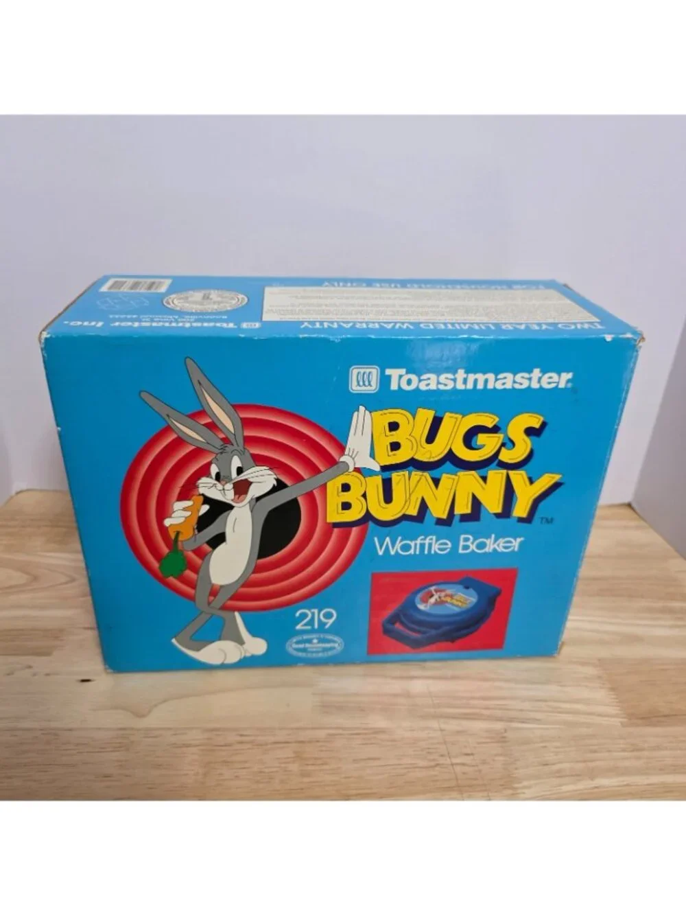 Vintage 1991 Toastmaster Bugs Bunny Waffle Baker Looney Tunes Maker w/ Box